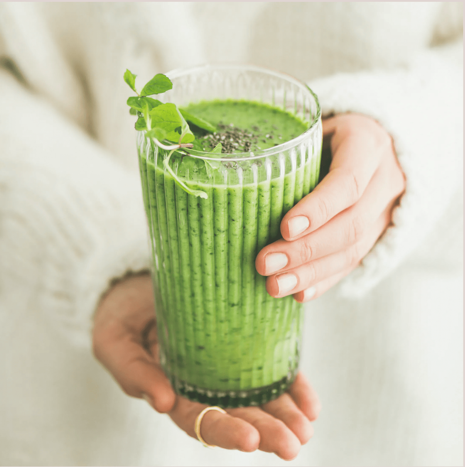The Zoe Report: The Best Morning Smoothies to Start Your Day Off on the Right Foot